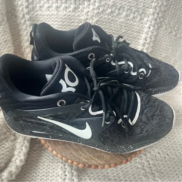 Nike KD15 TB Black White Kevin Durant Basketball Shoe DO9826-002 Men's Size 9.5 - Picture 2 of 6